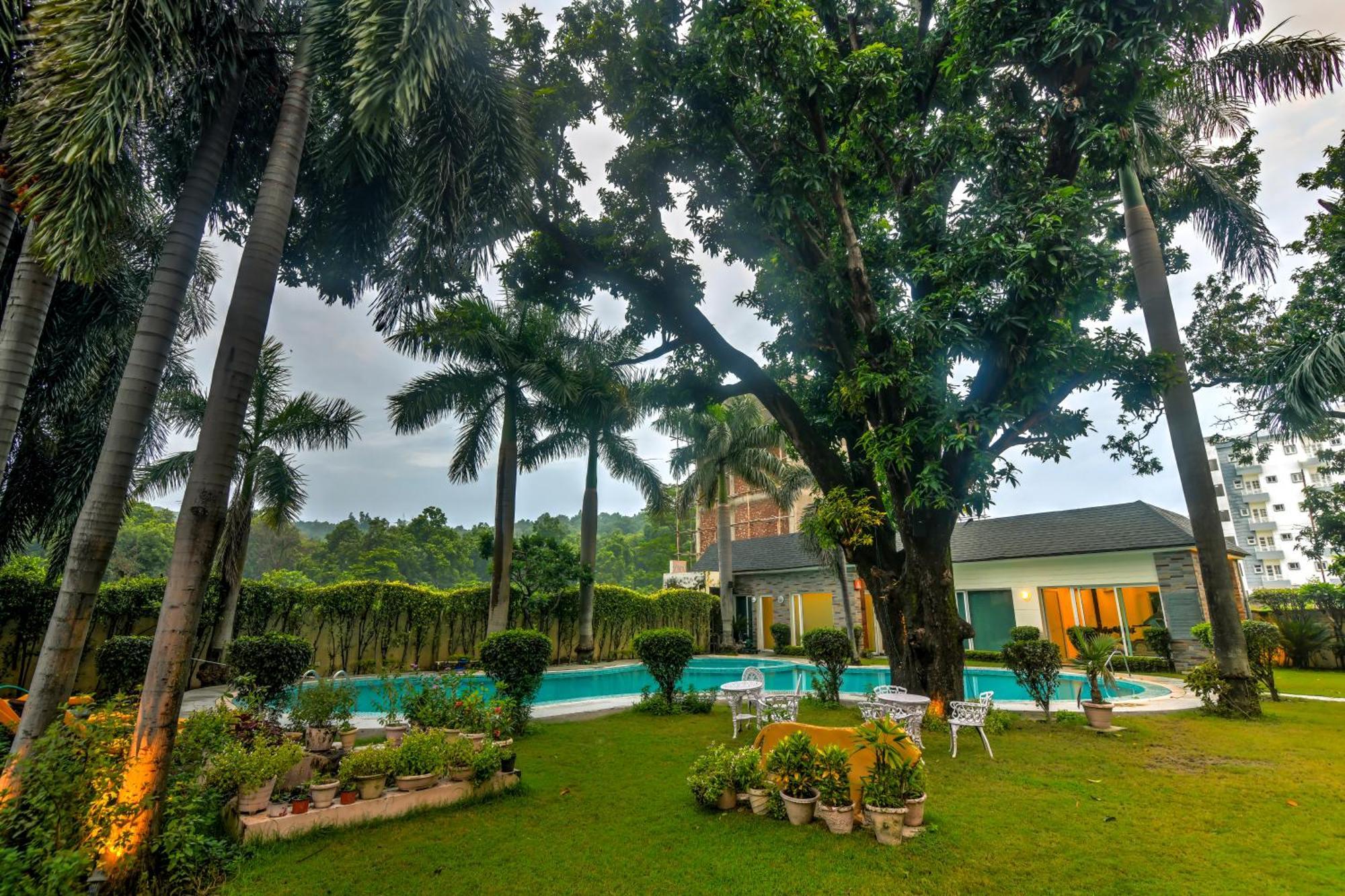 Godwin Haridwar Hotel Exterior foto